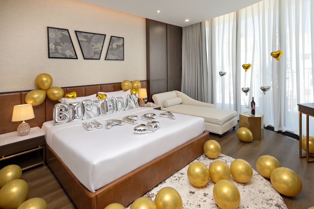 Suite Bathtub Balcony